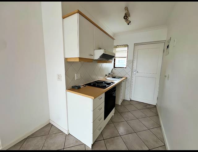 2 BEDROOM APARTMENT TO LET IN MELKBOSSTRAND CENTRAL